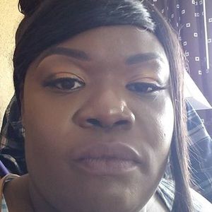 Meet your Posher, Monique